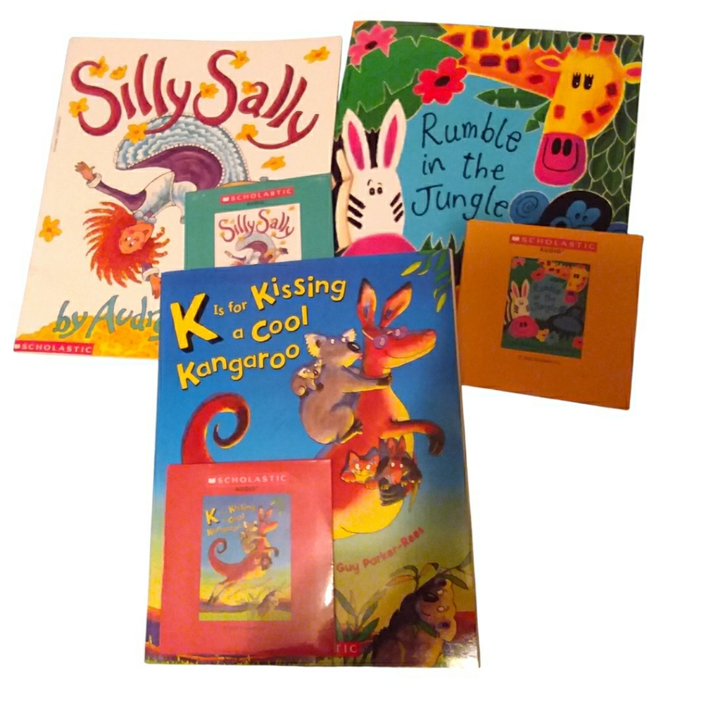 SCHOLASTIC AUDIO Book And CD Set (3)